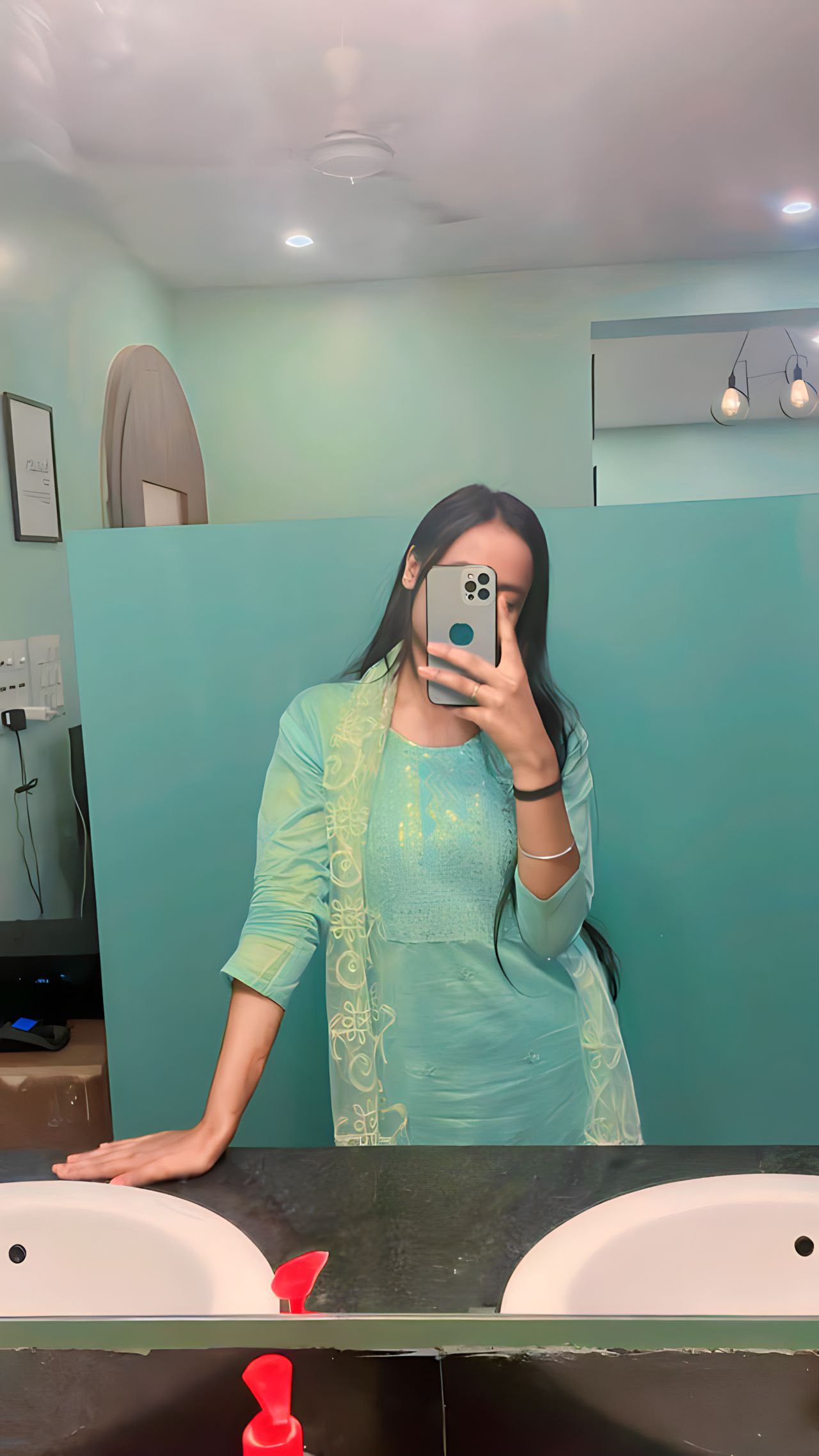 Ragini 8